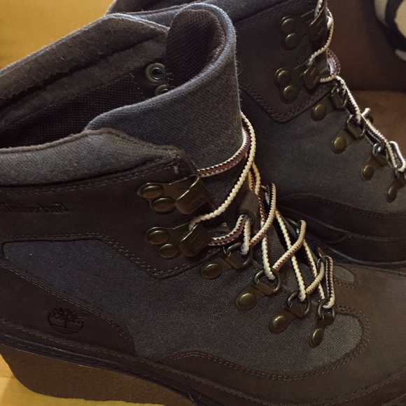 Women’s Timberland Boots 
Dark brown / Nubuck - Picture 4 of 6